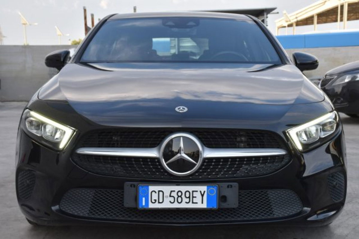 Mercedes-Benz Classe A 180 d Business Extra auto (2)