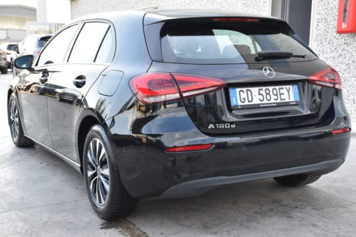 Mercedes-Benz Classe A 180 d Business Extra auto (6)