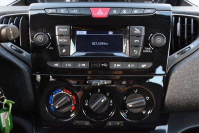 Lancia Ypsilon 1.0 FireFly 5 porte S&S Hybrid Ecochic Silver (11)