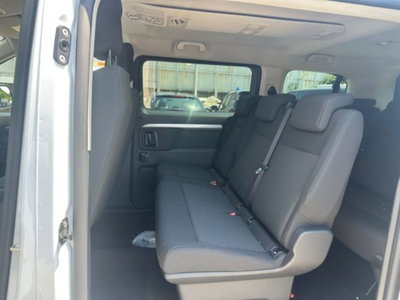 Peugeot Traveller BlueHDi 180 S&S EAT8 Standard Business (7)