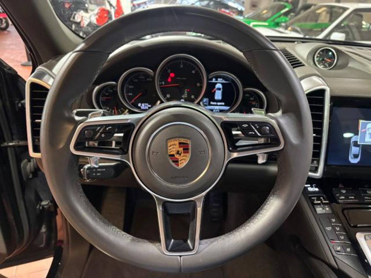 Porsche Cayenne 3.0 Diesel (12)