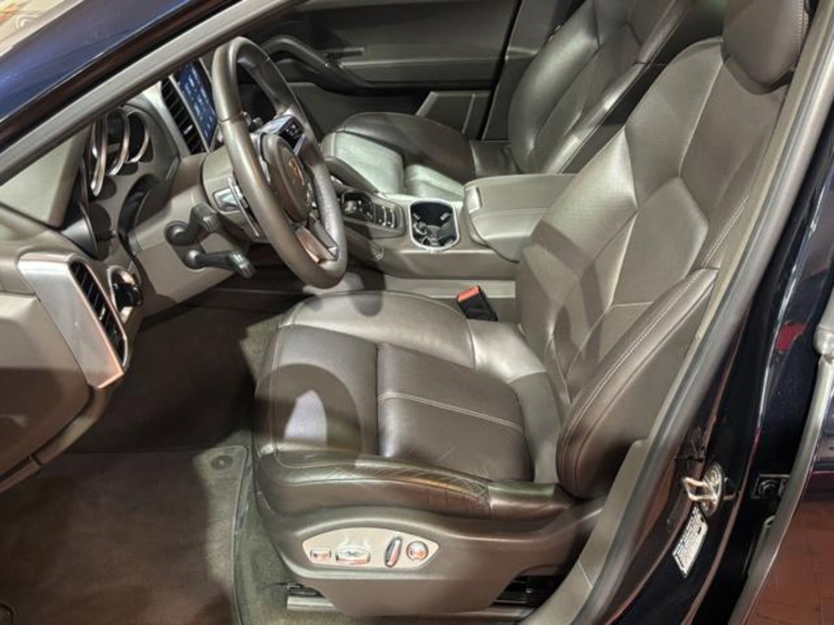 Porsche Cayenne 3.0 Diesel (9)