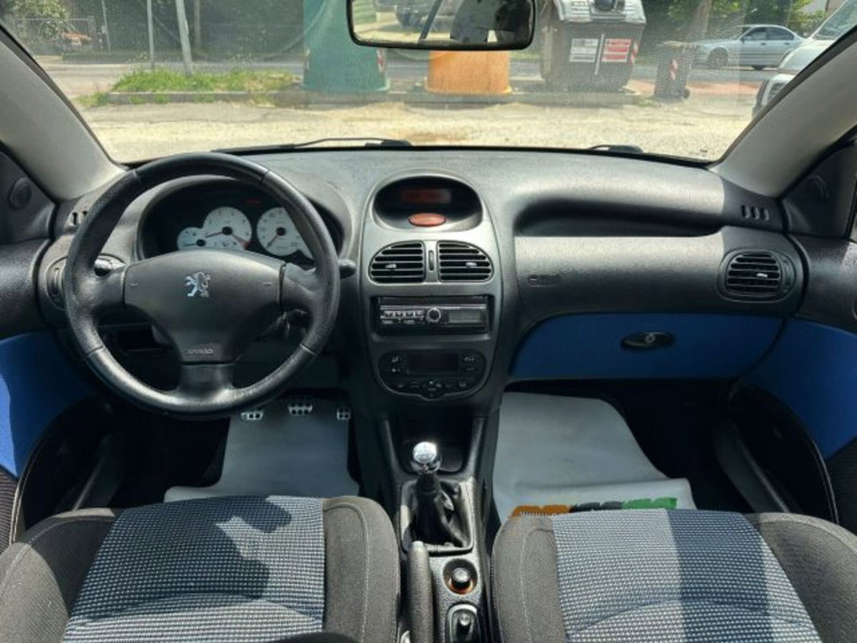 Peugeot 206 Cabrio 16V CC (19)
