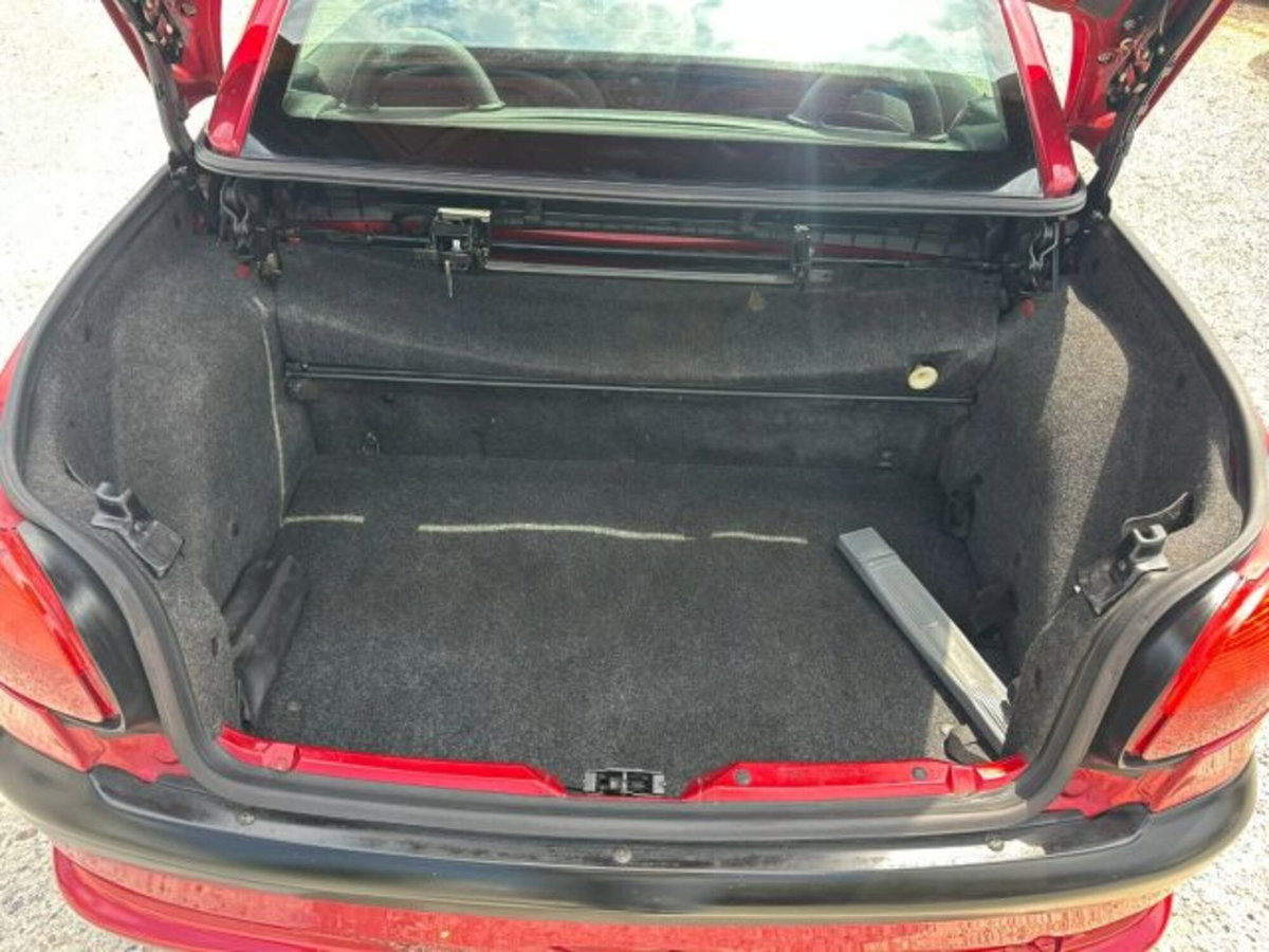 Peugeot 206 Cabrio 16V CC (7)