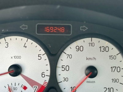 Peugeot 206 Cabrio 16V CC (8)