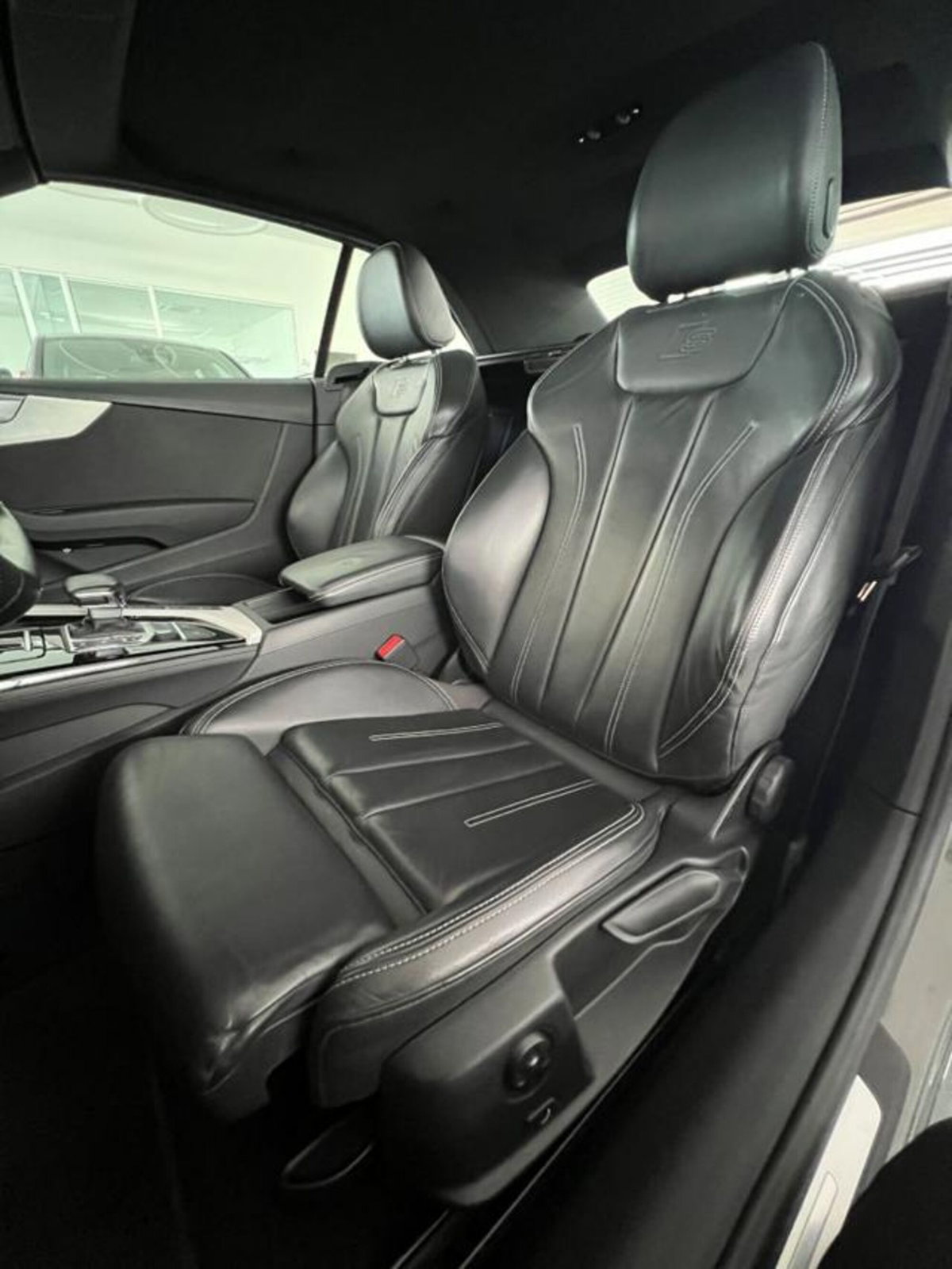 Audi A5 Cabrio 35 TDI S tronic (9)