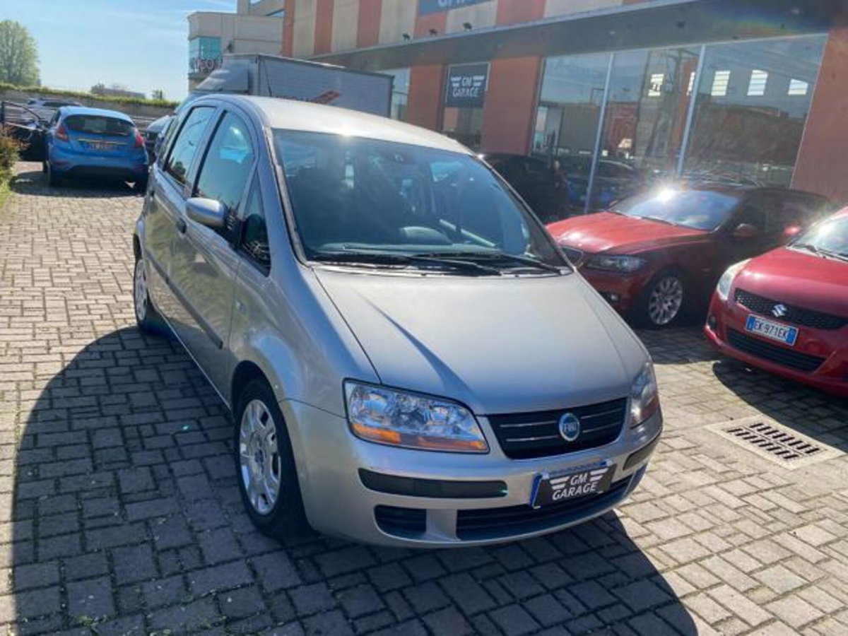 Fiat Idea 1.3 Multijet 16V (13)