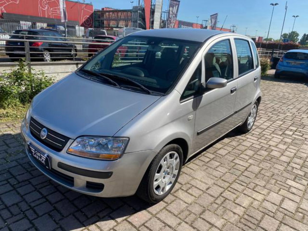 Fiat Idea 1.3 Multijet 16V (15)