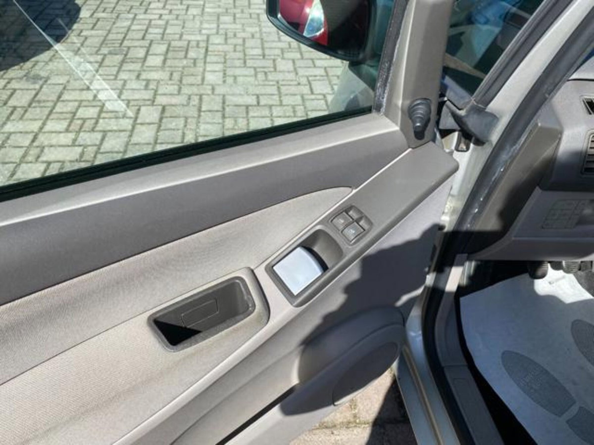 Fiat Idea 1.3 Multijet 16V (20)