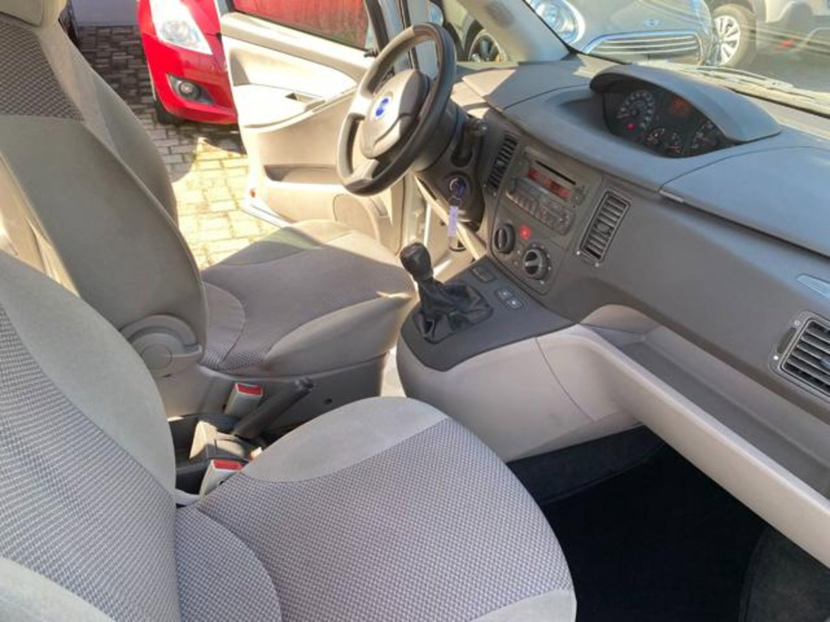 Fiat Idea 1.3 Multijet 16V (4)