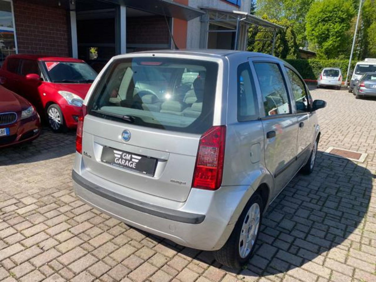 Fiat Idea 1.3 Multijet 16V (8)
