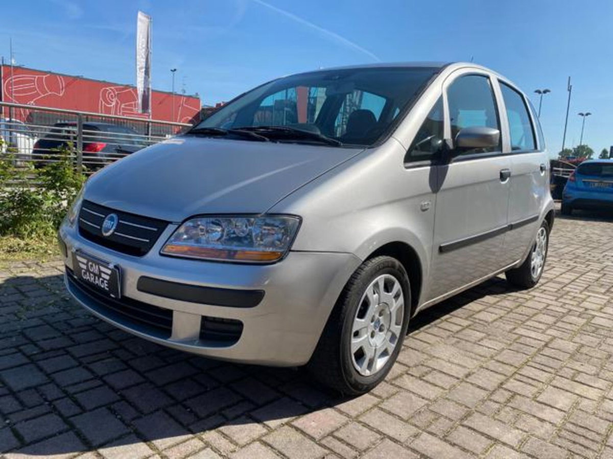 Fiat Idea 1.3 Multijet 16V (9)