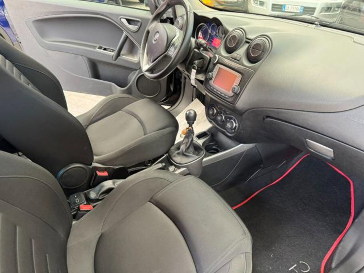 Alfa Romeo MiTo 1.4 78 CV 8V S&S Urban (12)