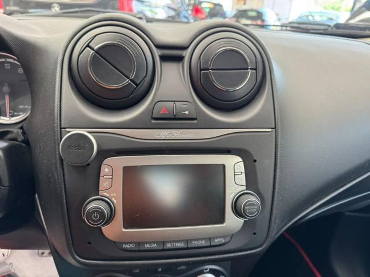 Alfa Romeo MiTo 1.4 78 CV 8V S&S Urban (8)