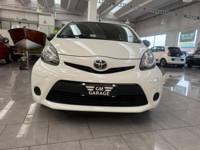 Toyota Aygo 1.0 12V VVT-i 5 porte Active Connect (4)