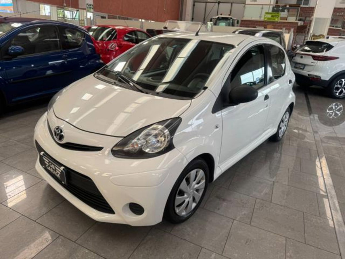 Toyota Aygo 1.0 12V VVT-i 5 porte Active Connect (5)