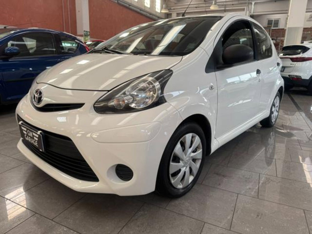 Toyota Aygo 1.0 12V VVT-i 5 porte Active Connect