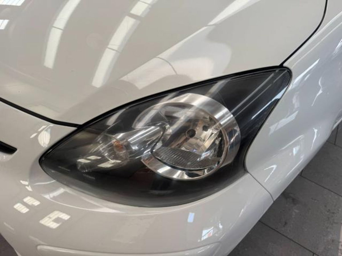 Toyota Aygo 1.0 12V VVT-i 5 porte Active Connect (7)