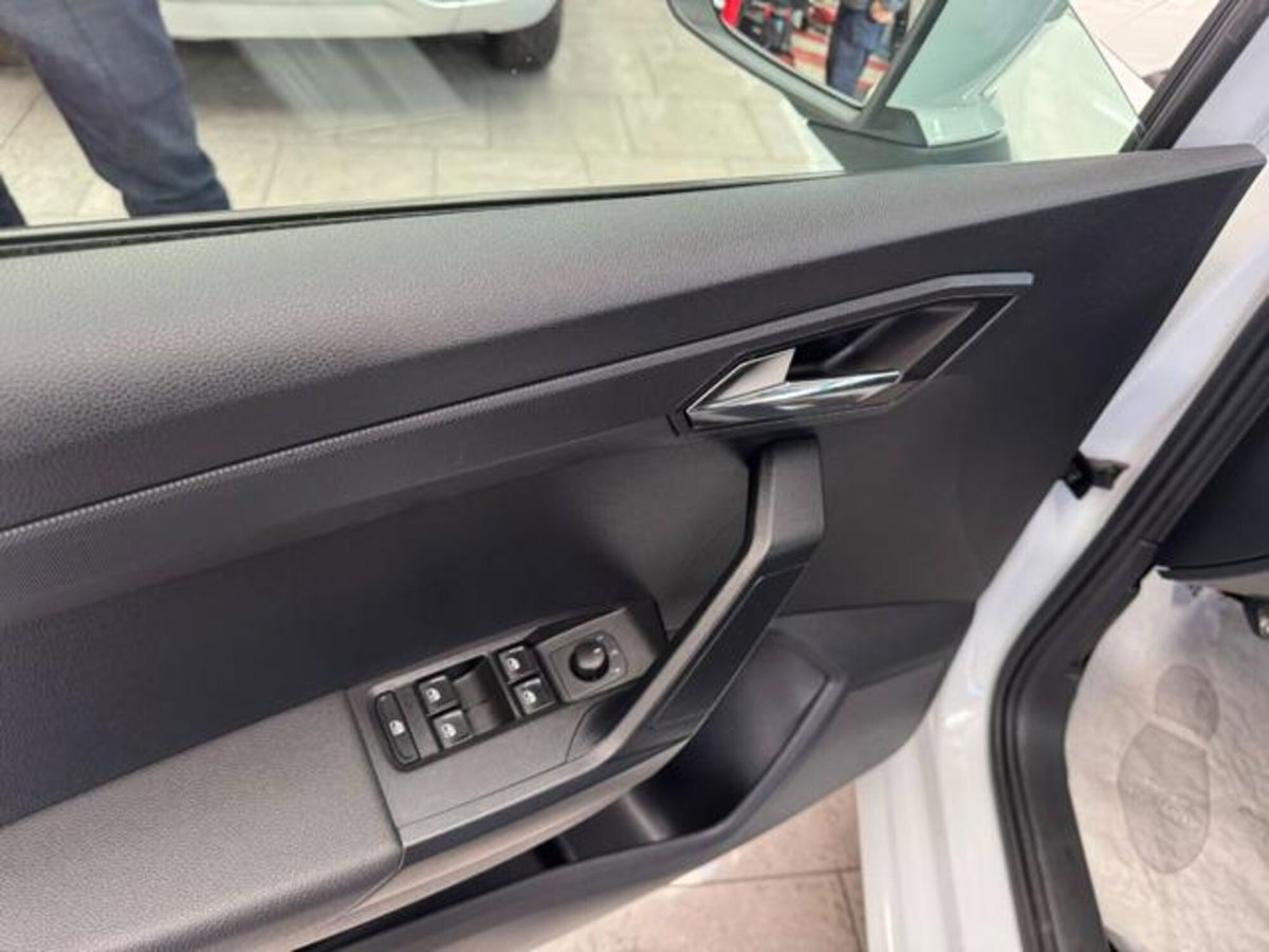 SEAT Ibiza 1.6 TDI 80 CV 5 porte XCELLENCE (10)