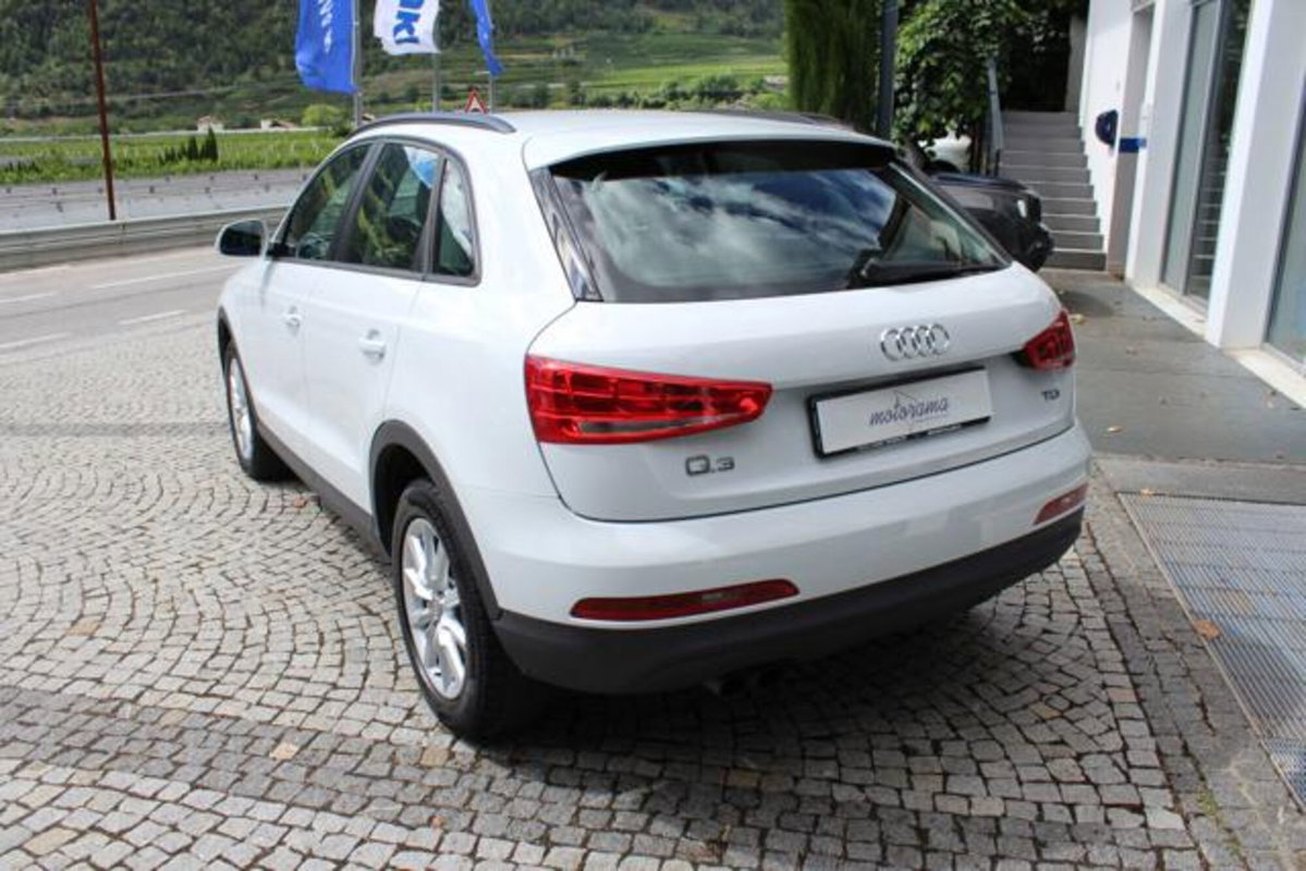 Audi Q3 2.0 TDI Business Plus (3)