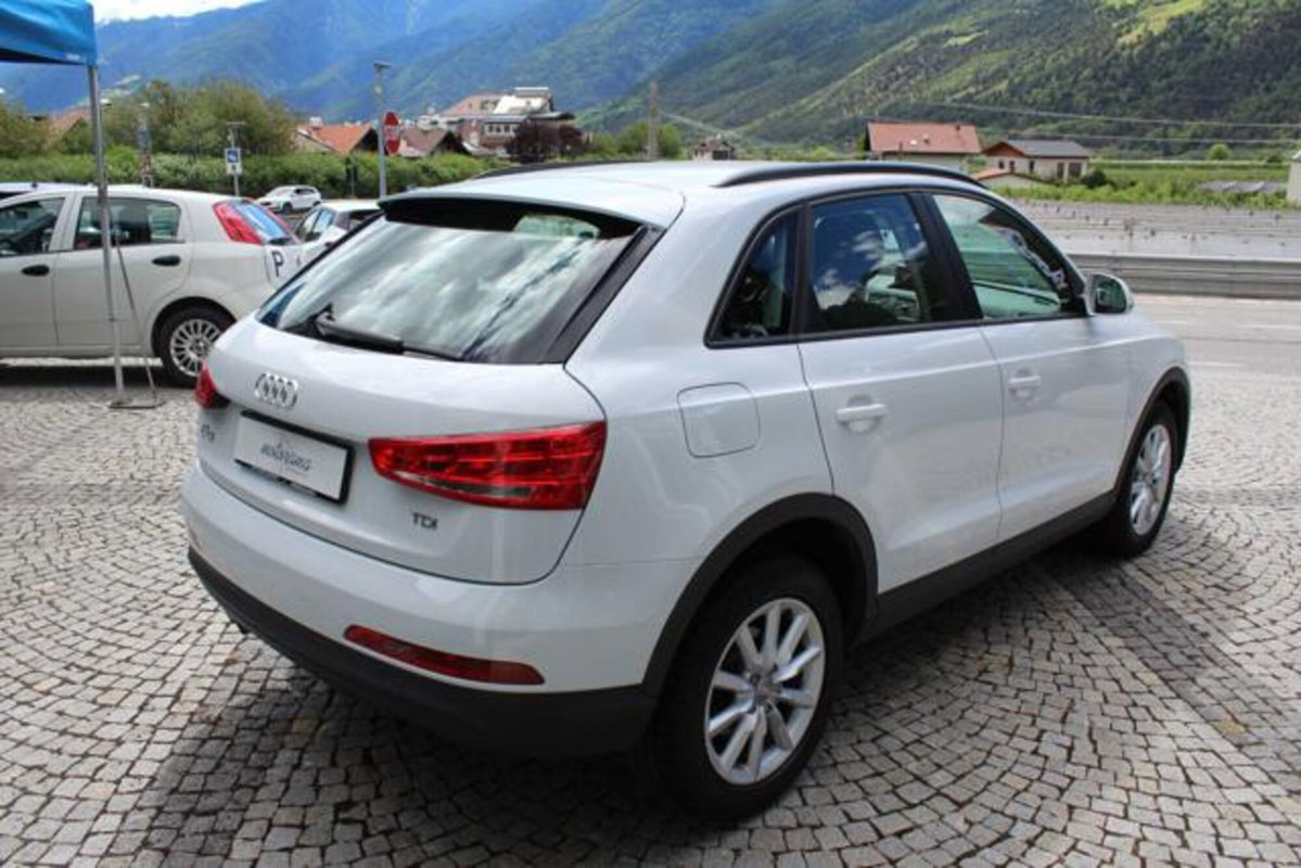 Audi Q3 2.0 TDI Business Plus (4)