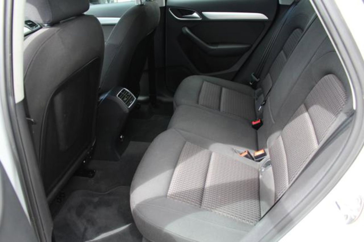 Audi Q3 2.0 TDI Business Plus (7)
