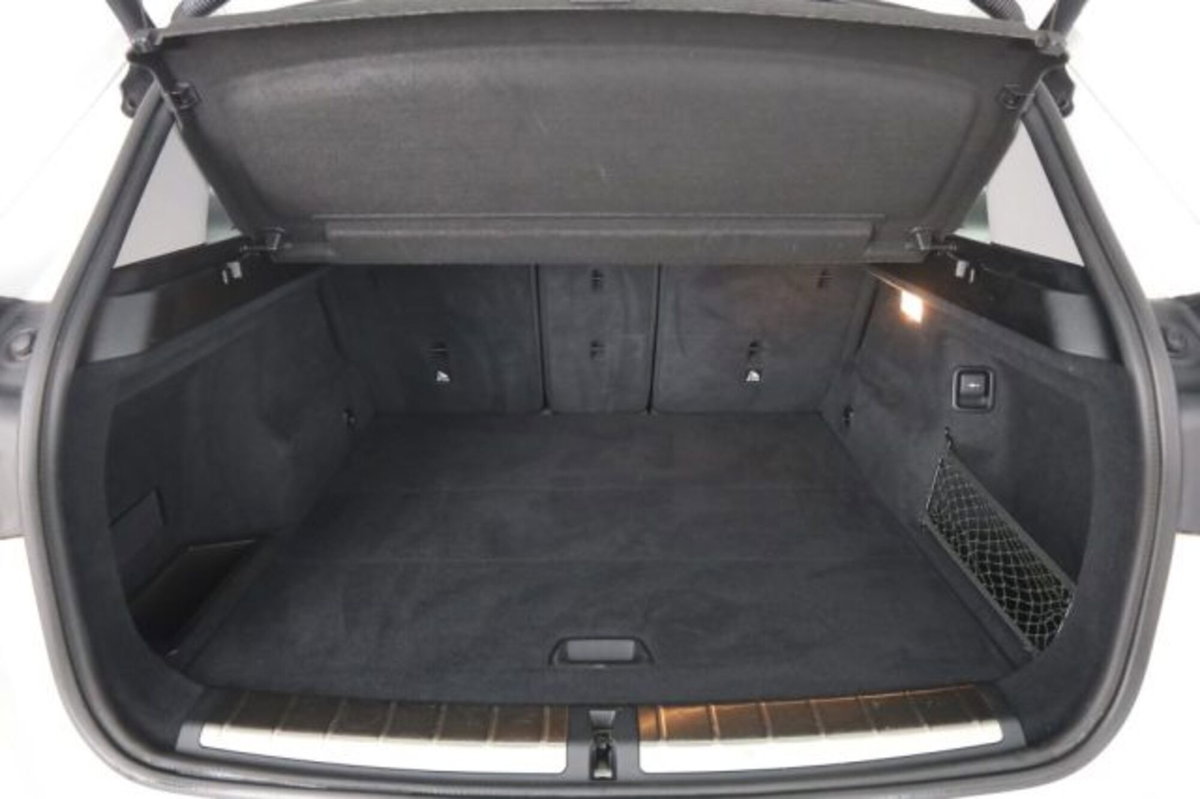 BMW X1 sDrive18d Advantage (6)