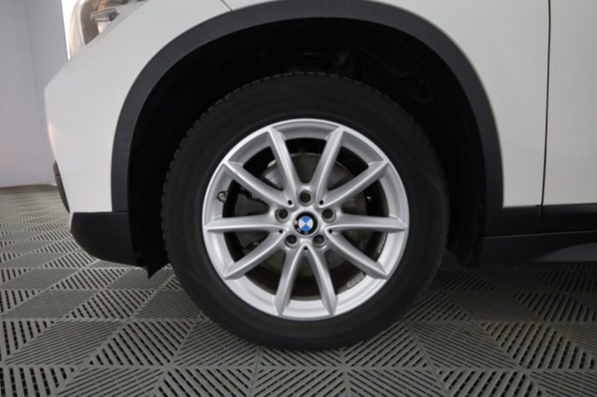 BMW X1 sDrive18d Advantage (8)