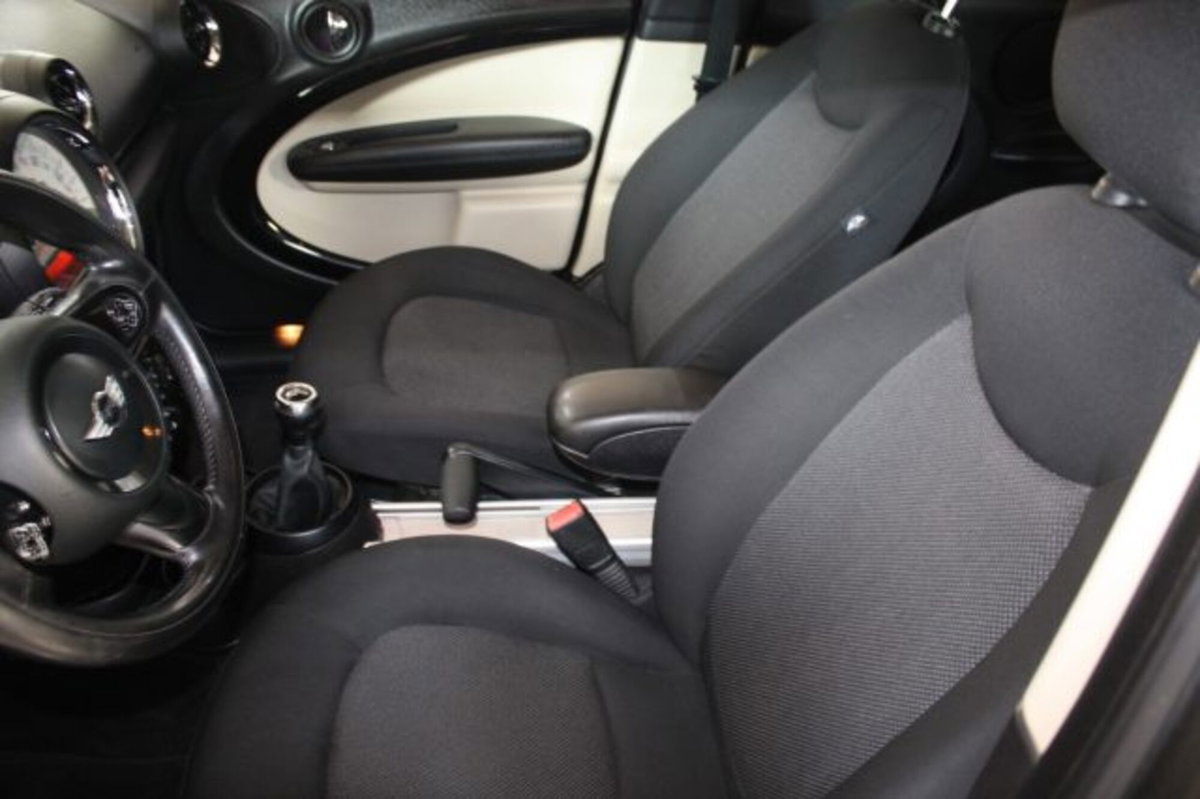 MINI Mini Countryman 1.6 Cooper D Countryman (12)