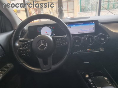 Mercedes-Benz GLA SUV 180 d Automatic Business (20)