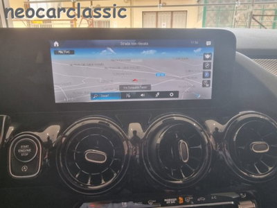 Mercedes-Benz GLA SUV 180 d Automatic Business (8)