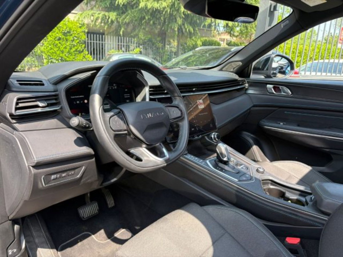 Lynk & Co 01 01 1.5 td phev (6)