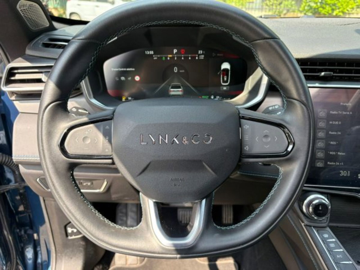 Lynk & Co 01 01 1.5 td phev (9)