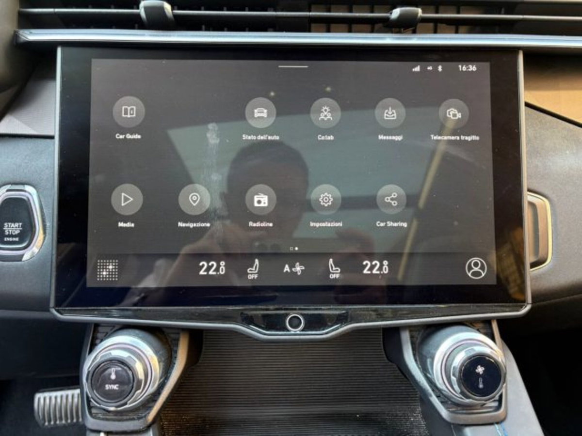 Lynk & Co 01 01 1.5 td phev (11)
