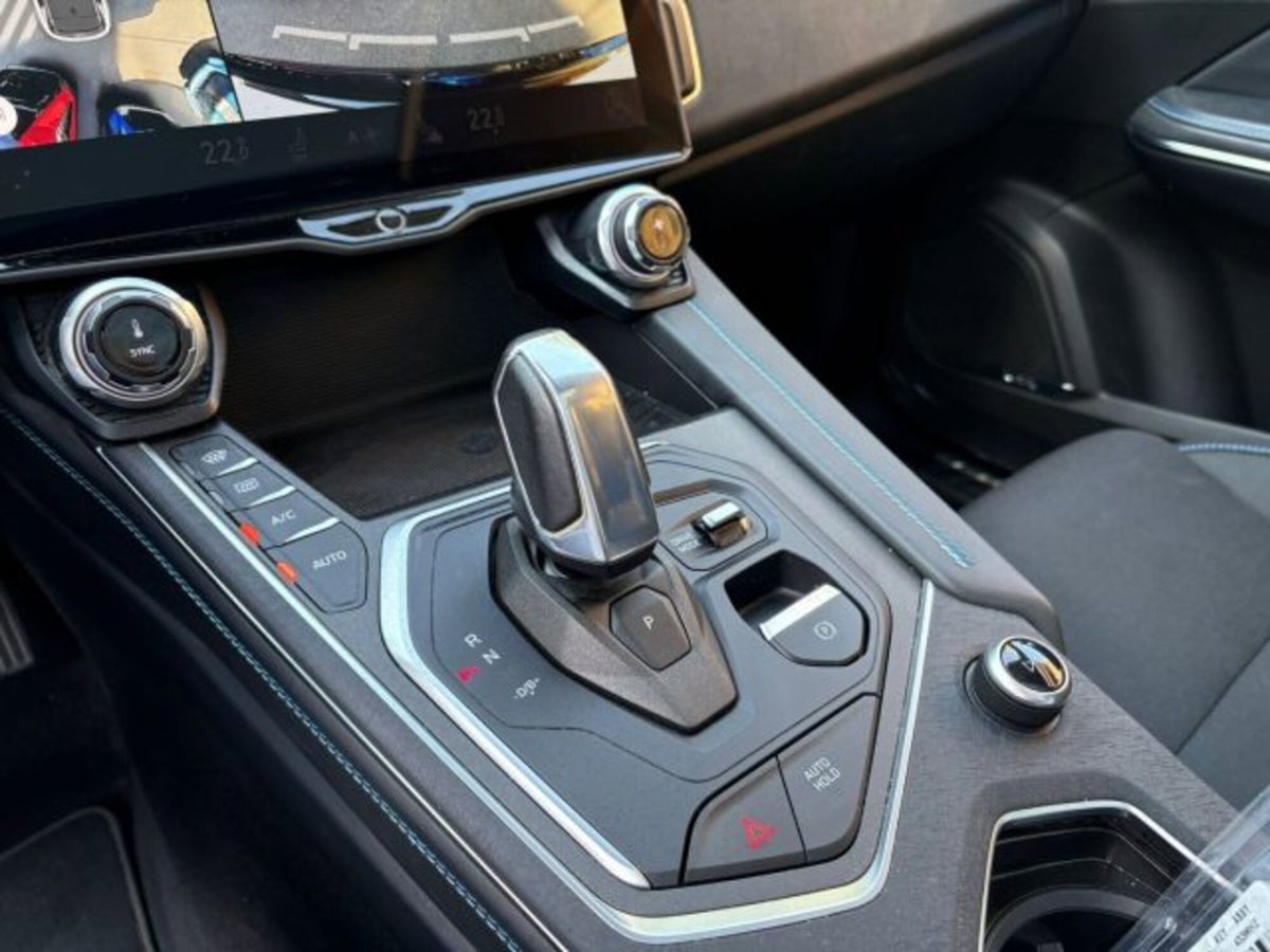 Lynk & Co 01 01 1.5 td phev (12)