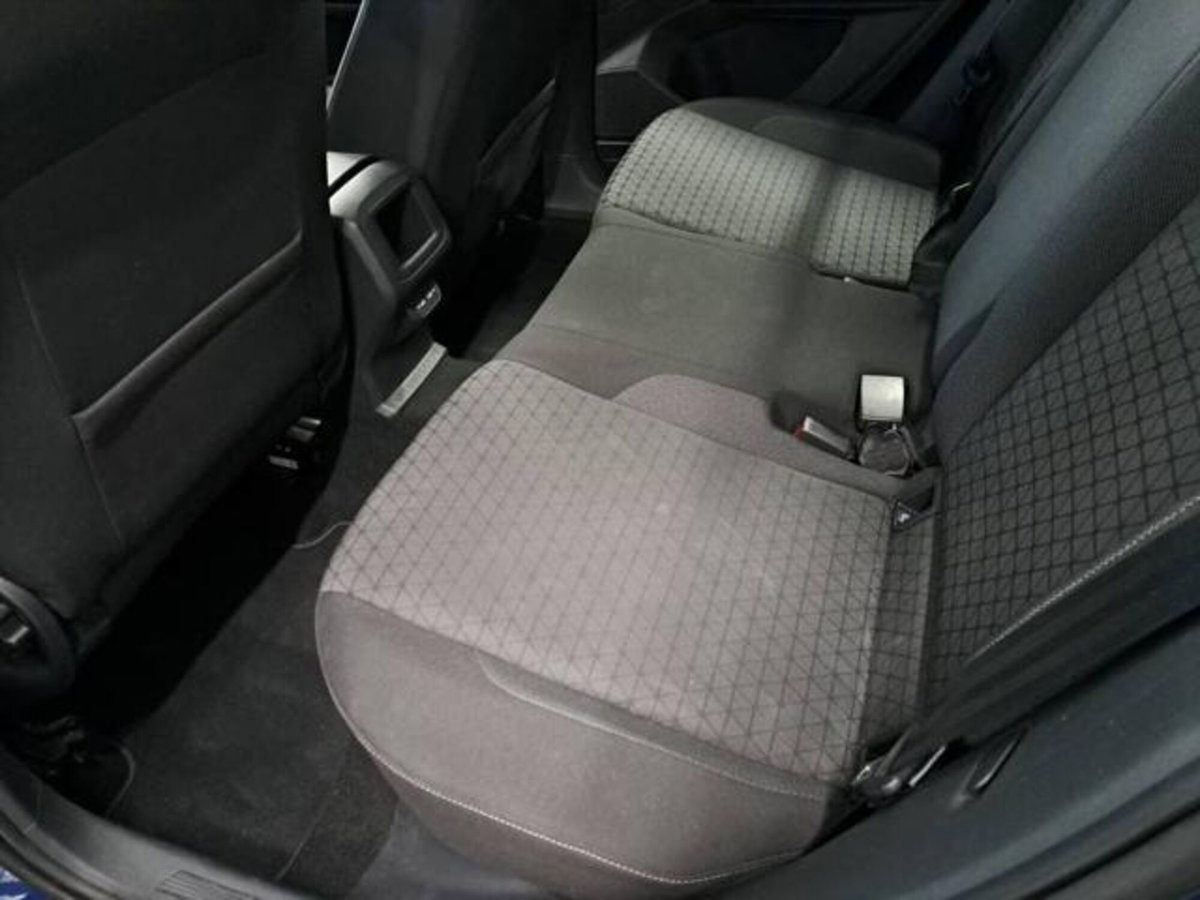 Volkswagen T-Cross 1.0 TSI Style BMT (8)