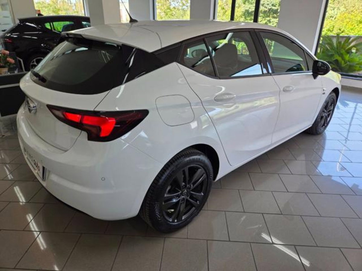 Opel Astra 1.5 CDTI 122 CV S&S 5 porte 2020 (6)