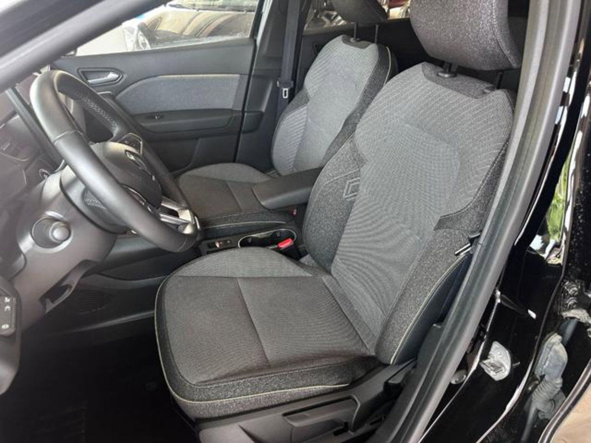 Renault Captur TCe 90 CV Techno (18)