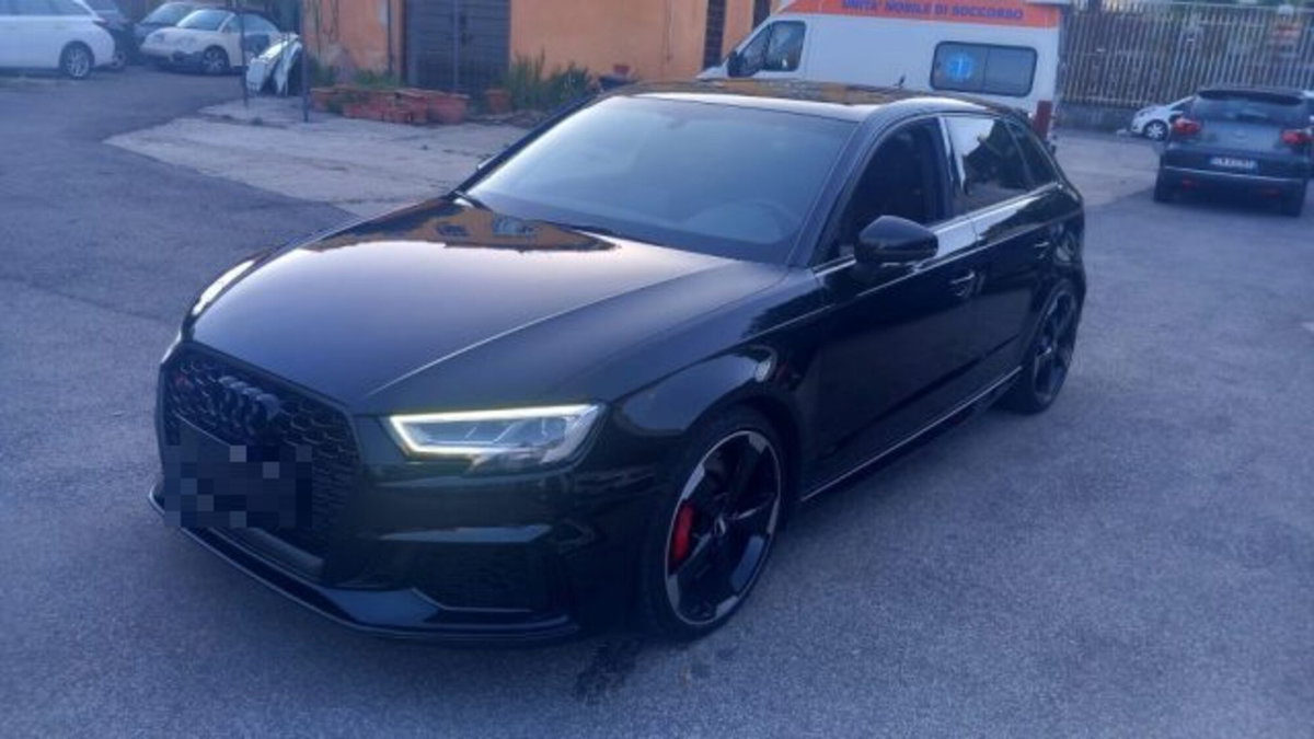 Audi RS 3 Sportback 3 (2)