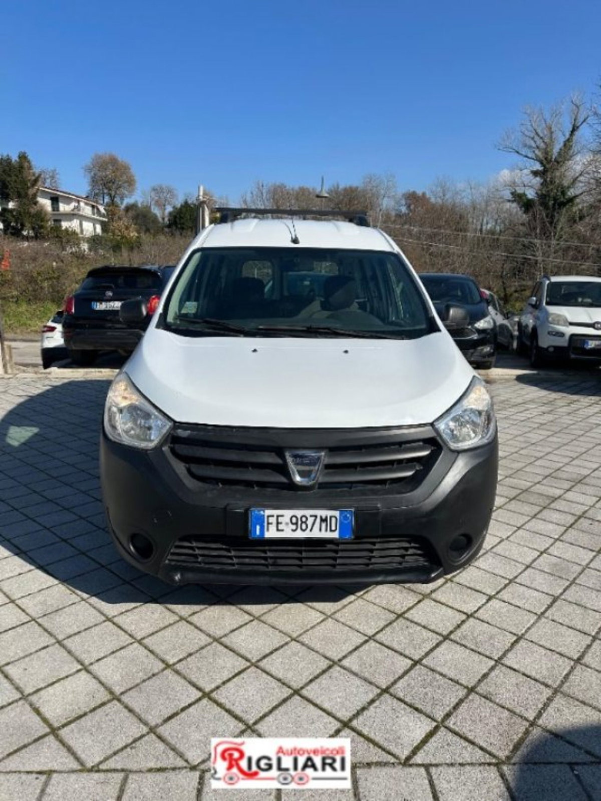 Dacia Dokker 1.5 dCi 8V 75CV Start&Stop Serie Speciale Lauréate Family (6)
