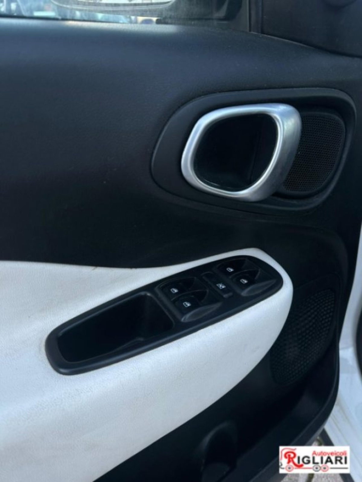 Fiat 500L 1.6 Multijet 120 CV Trekking (17)
