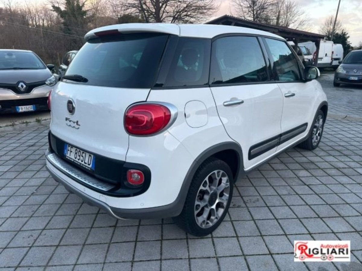 Fiat 500L 1.6 Multijet 120 CV Trekking (2)