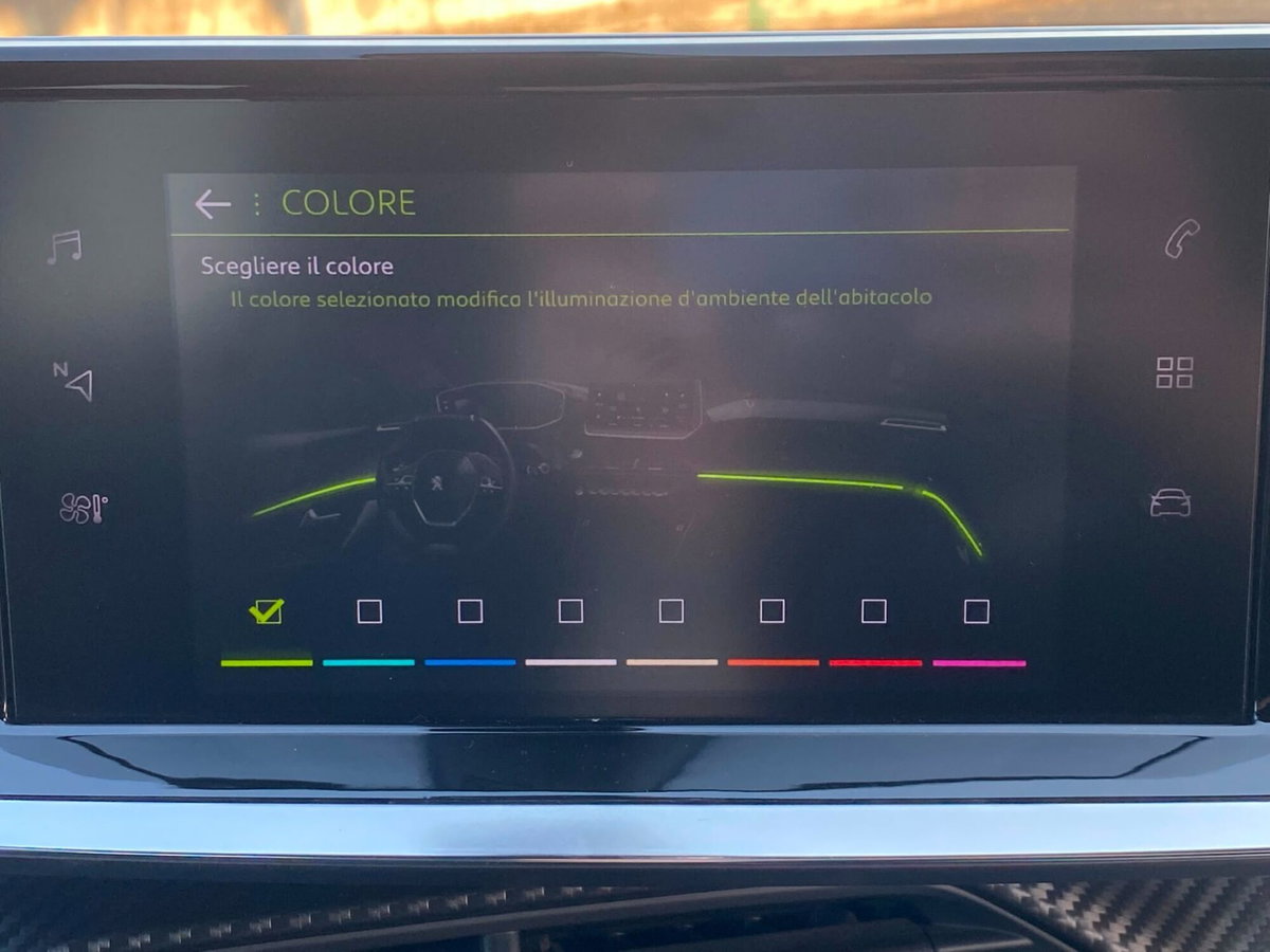 Peugeot 2008 BlueHDi 130 S&S EAT8 GT Line (11)