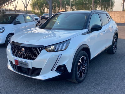 Peugeot 2008 BlueHDi 130 S&S EAT8 GT Line (2)