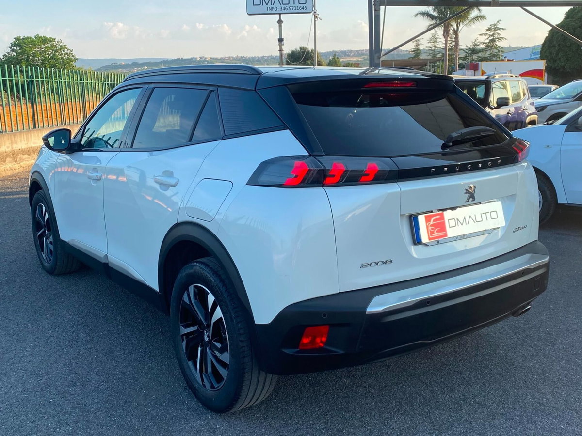 Peugeot 2008 BlueHDi 130 S&S EAT8 GT Line (5)
