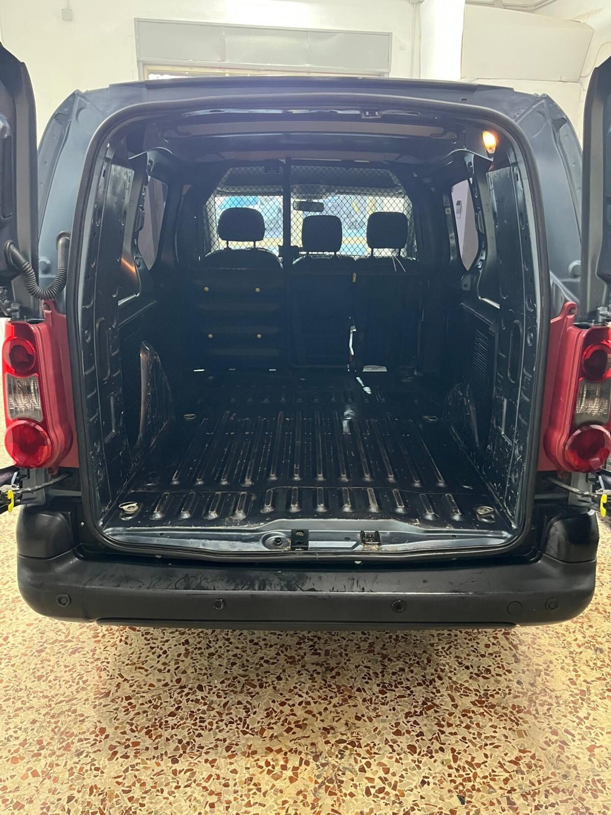 Peugeot Partner 1.6 HDi 90CV Premium (11)