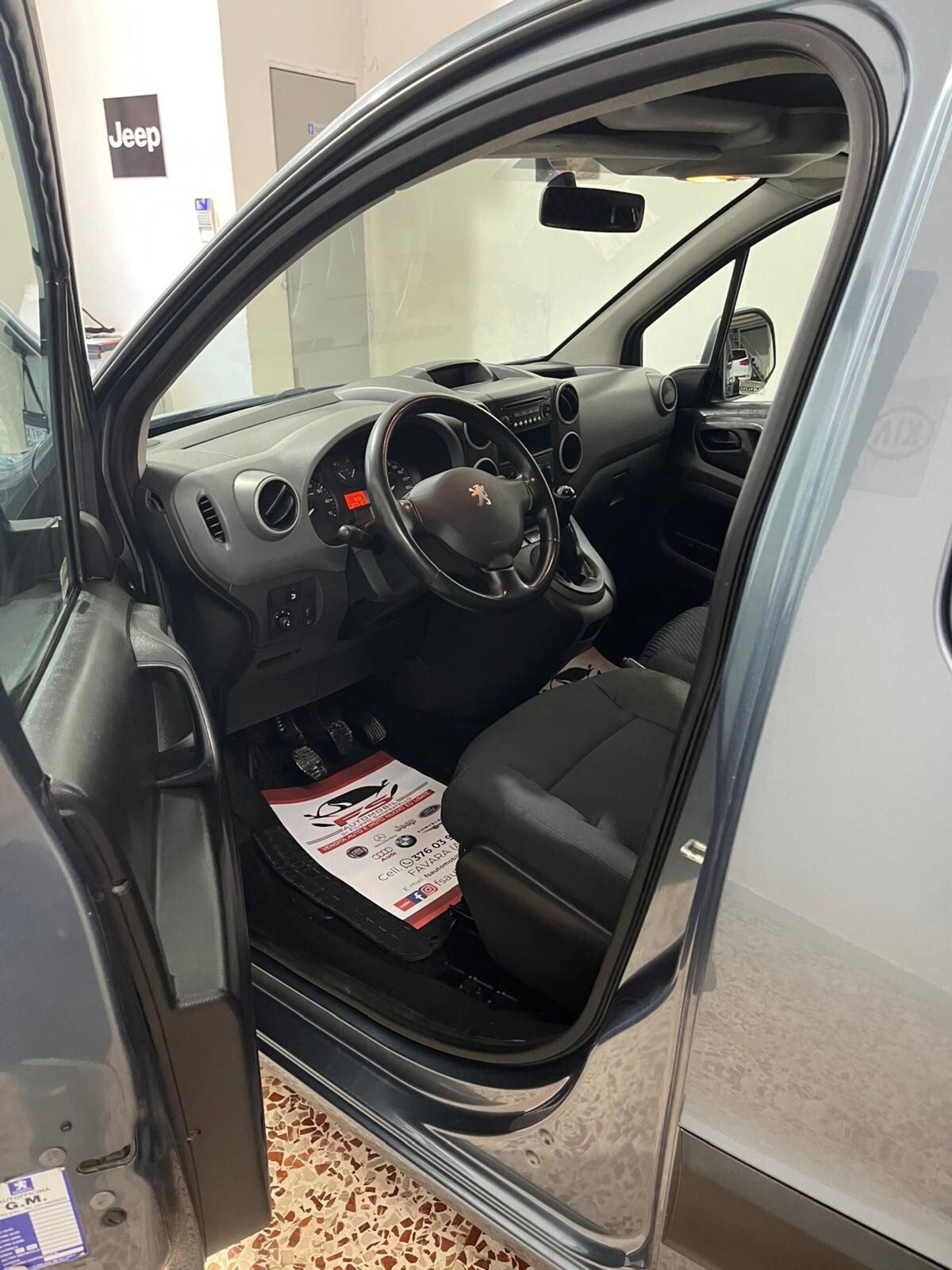 Peugeot Partner 1.6 HDi 90CV Premium (7)