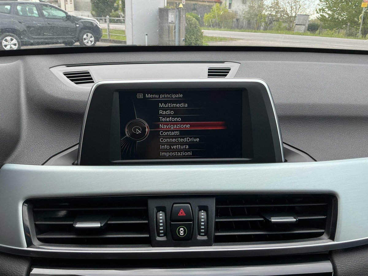 BMW X1 sDrive18d (19)