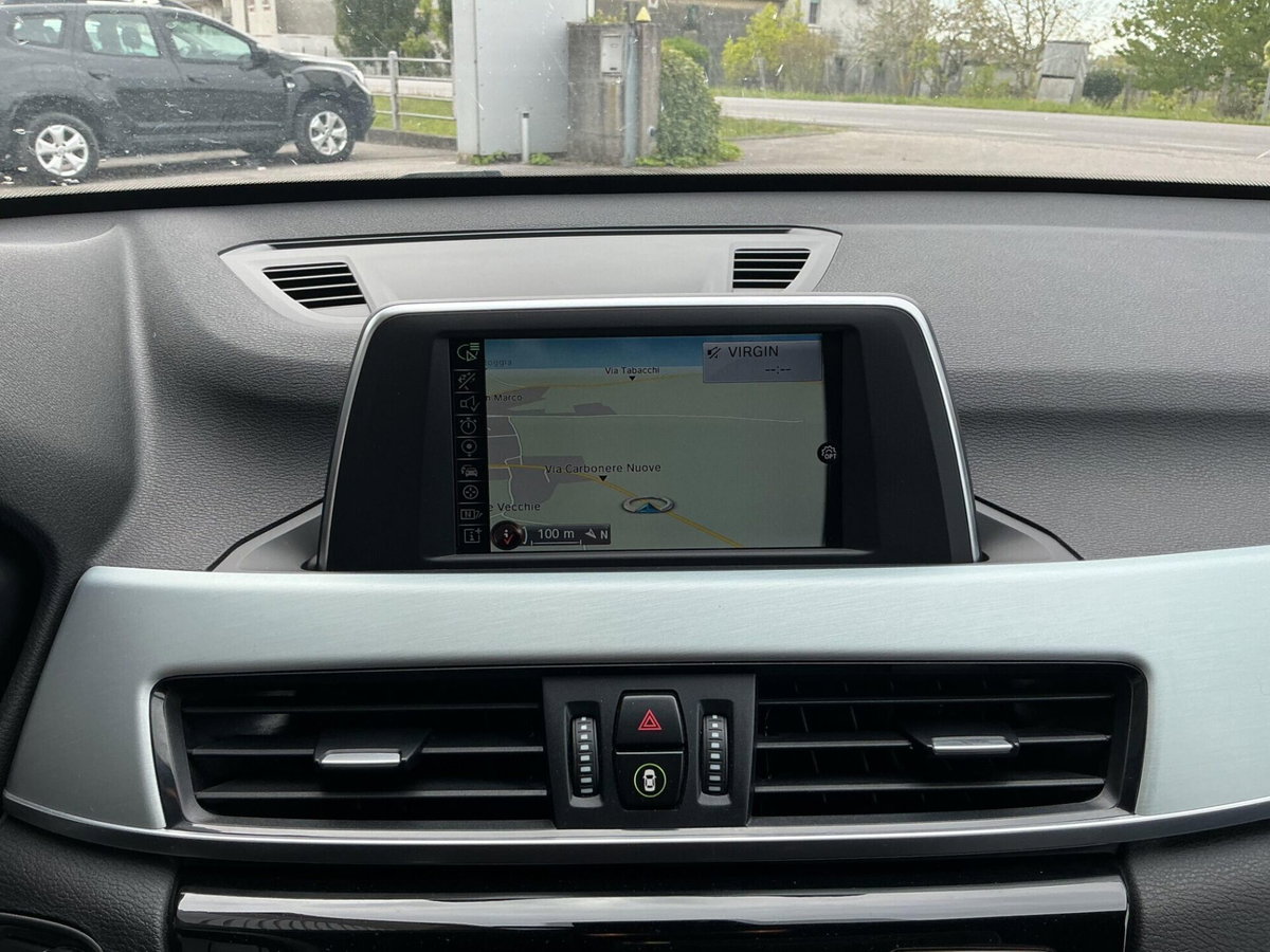 BMW X1 sDrive18d (20)