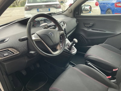 Lancia Ypsilon 1.2 69 CV 5 porte Platinum (7)